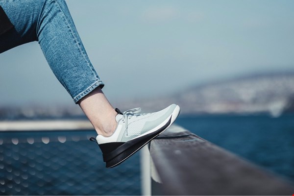 Hi tec sneakers: comfort en stijl bij Van Arendonk